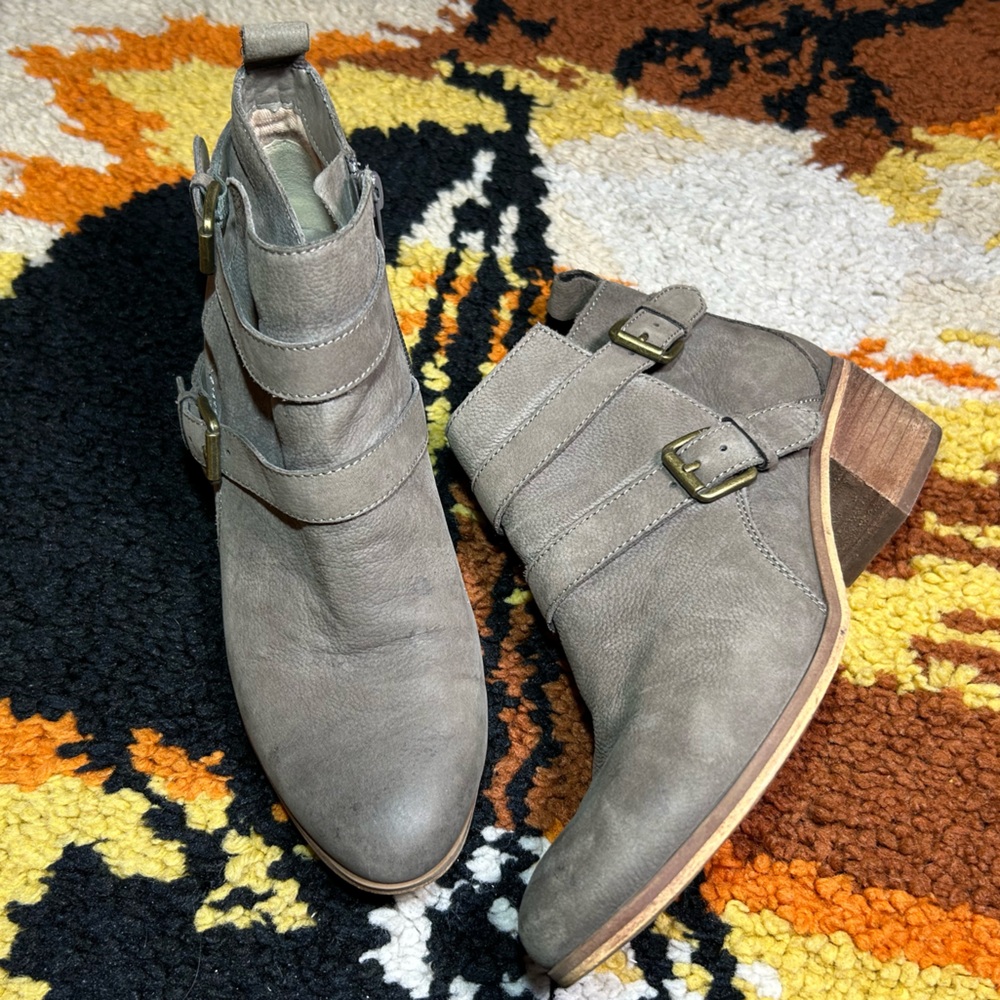 Cool Chick, SUSINA, Veronica boot!!
